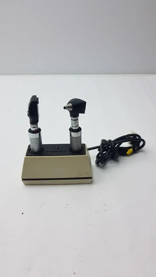 Welch Allyn 11710 Desk Charger Handles With Scope Set Diagnostic Set, second-hand product photo 1