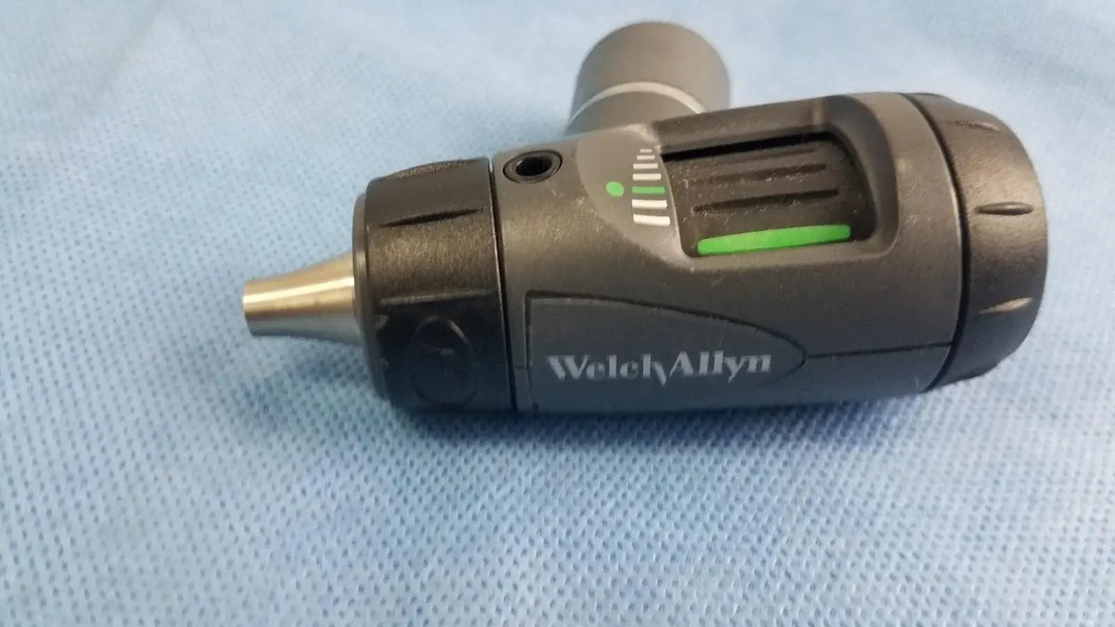 Welch Allyn 23810 MacroView 3.5V SureColor LED Fiber-Optic Otoscope Fiber-optic otoscope, second-hand product photo 4