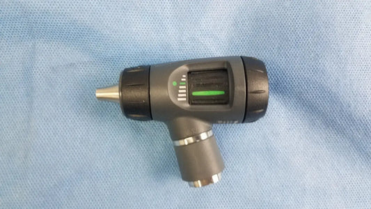 Welch Allyn 23810 MacroView 3.5V SureColor LED Fiber-Optic Otoscope Fiber-optic otoscope, second-hand product photo 1