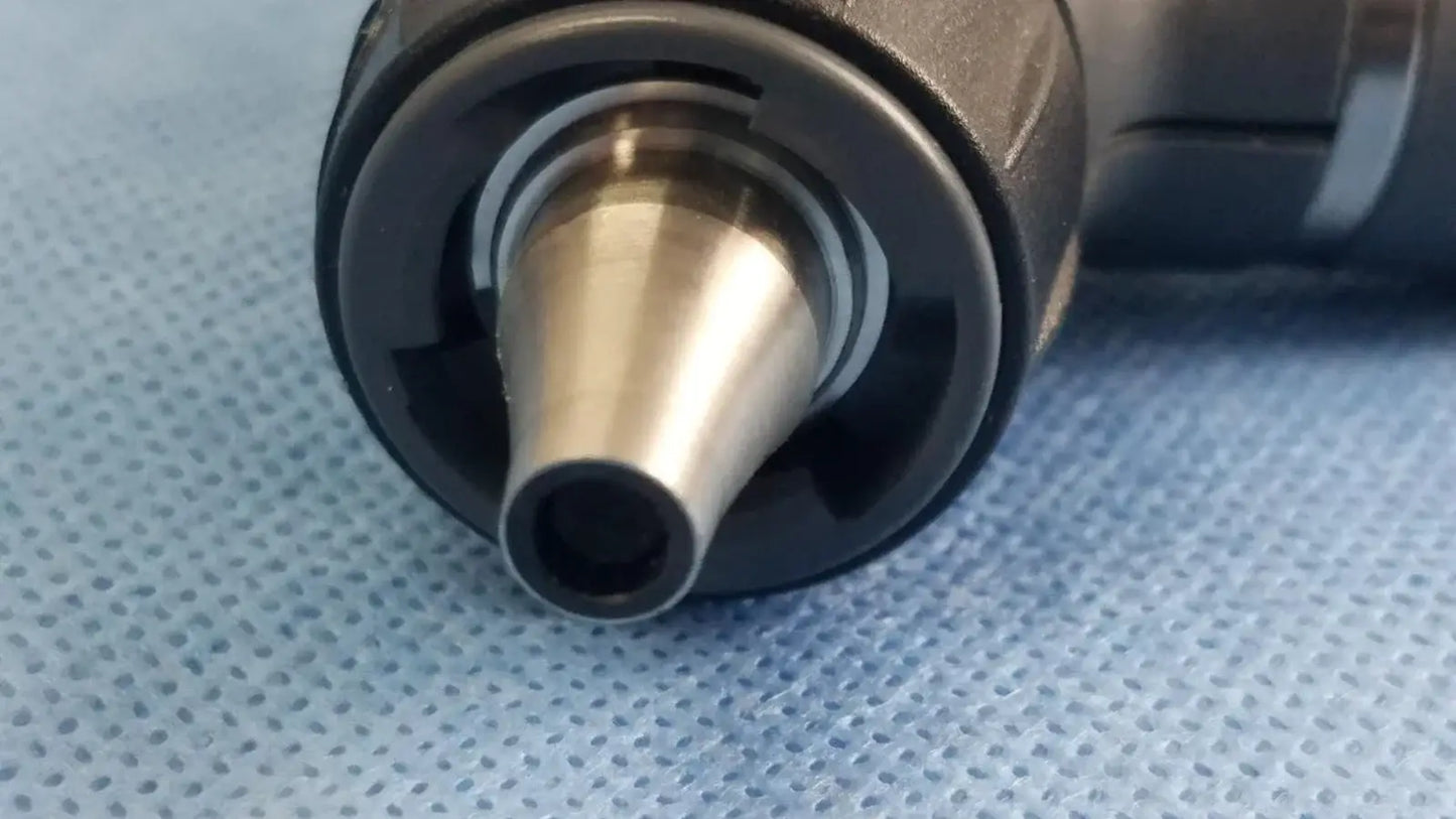 Welch Allyn 23810 MacroView 3.5V SureColor LED Fiber-Optic Otoscope Fiber-optic otoscope, second-hand product photo 8
