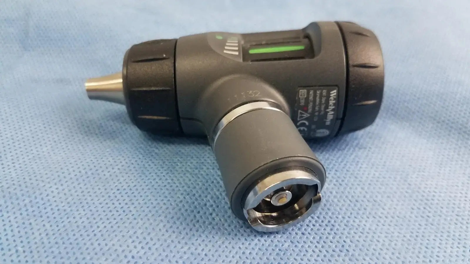 Welch Allyn 23810 MacroView 3.5V SureColor LED Fiber-Optic Otoscope Fiber-optic otoscope, second-hand product photo 2