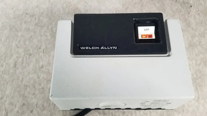 Welch Allyn 48300 Lite Box, Input .34A/120V 60HZ Light Source, second-hand product photo 4