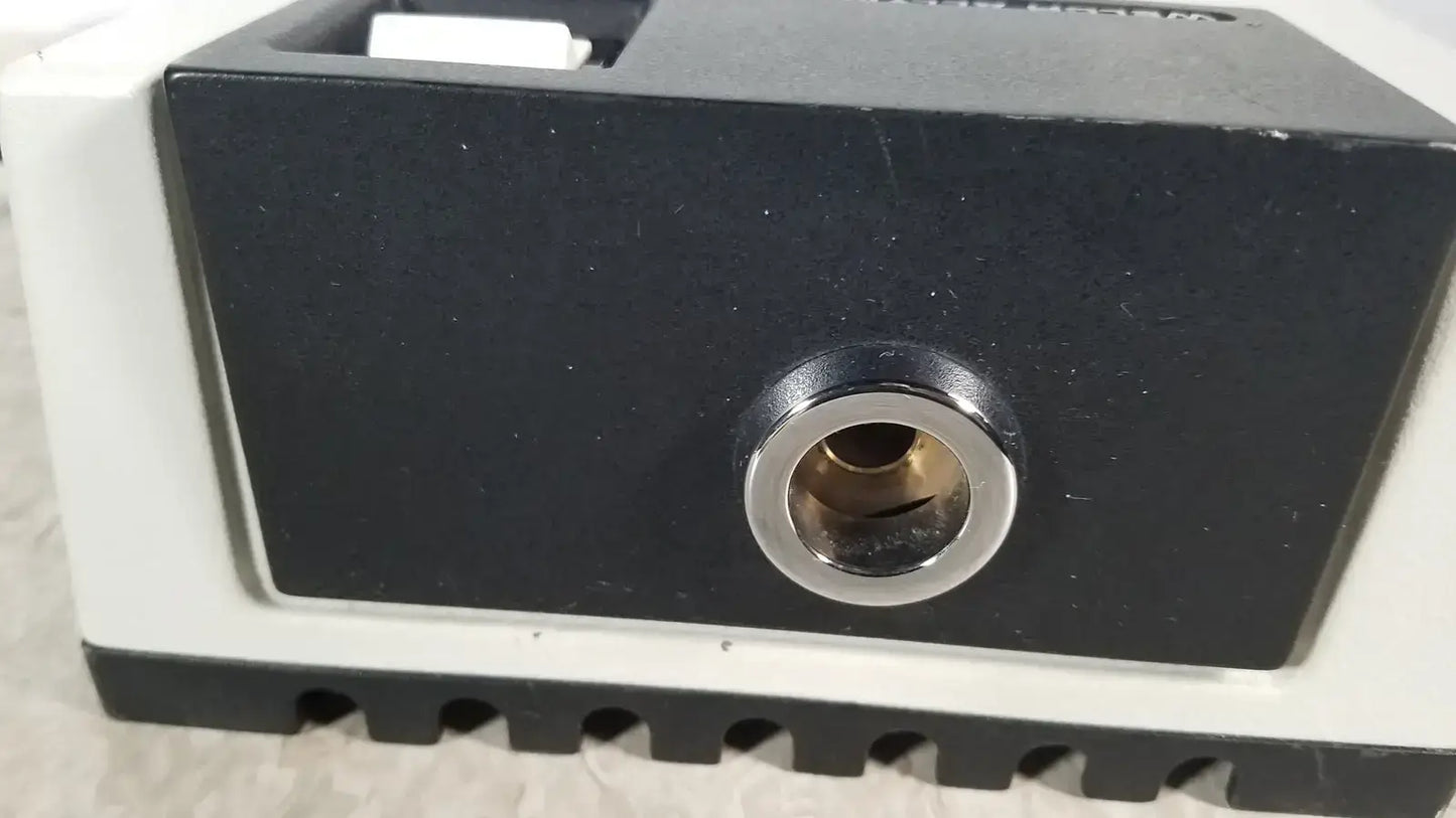 Welch Allyn 48300 Lite Box, Input .34A/120V 60HZ Light Source, second-hand product photo 6