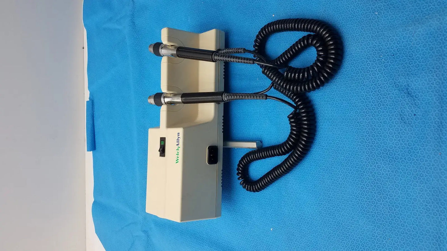 Welch Allyn 767 Otoscope Diagnostic Wall Mount Set – Tested, Good Condition Otoscope Diagnostic Set, second-hand product photo 1