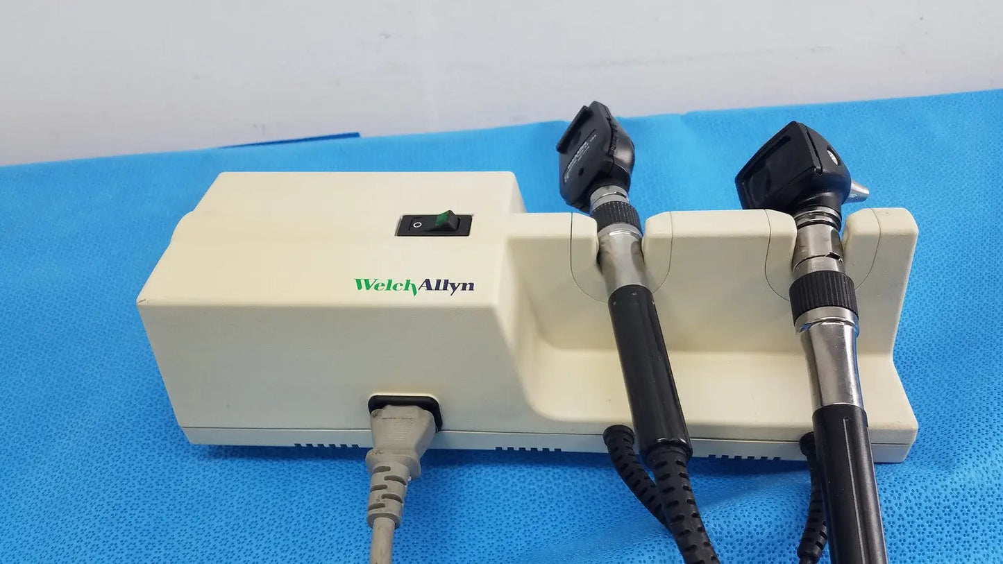 Reuse Medical Welch Allyn 767 Series Wall Transformer with 11710 Ophthalmoscope & Otoscope Otoscopes & Ophthalmoscopes, second-hand product photo 1