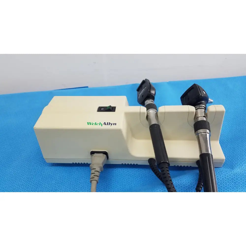Reuse Medical Welch Allyn 767 Series Wall Transformer with 11710 Ophthalmoscope & Otoscope Otoscopes & Ophthalmoscopes, second-hand product photo 1