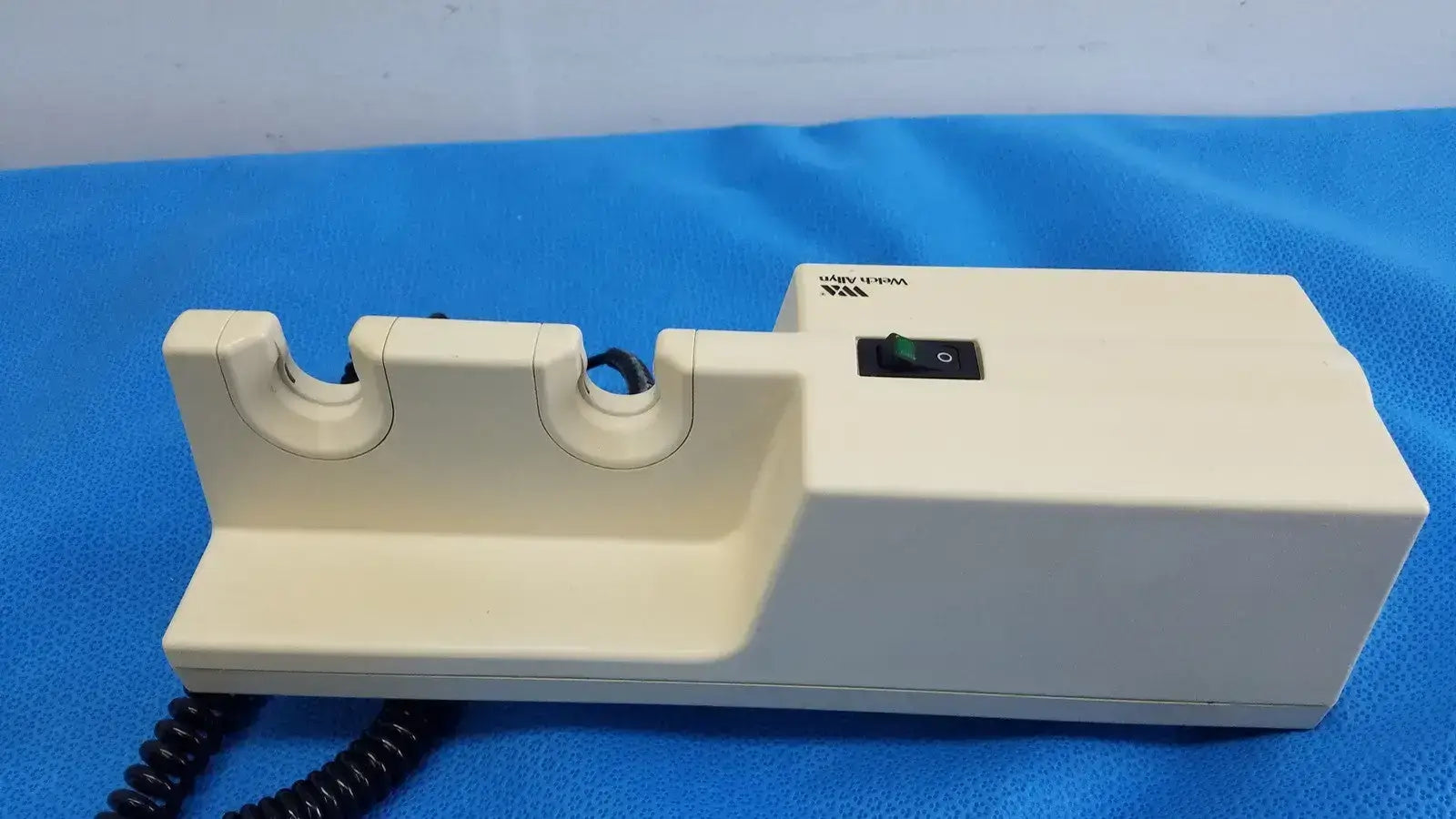 Welch Allyn 767 Series Wall Transformer with 11720 Ophthalmoscope & Otoscope Wall Transformer with Ophthalmoscope & Otoscope, second-hand product photo 18