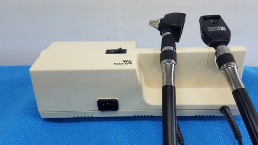 Welch Allyn 767 Series Wall Transformer with 11720 Ophthalmoscope & Otoscope Wall Transformer with Ophthalmoscope & Otoscope, second-hand product photo 2