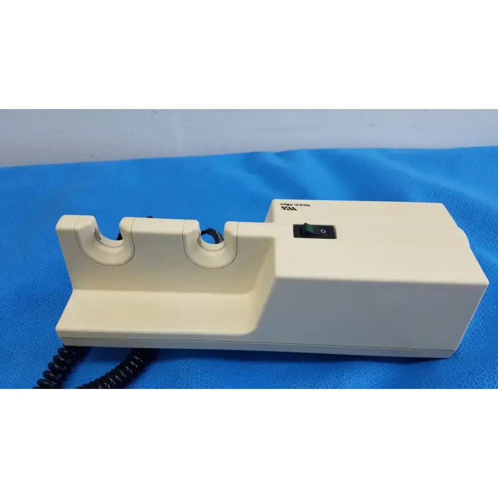Welch Allyn 767 Series Wall Transformer with 11720 Ophthalmoscope & Otoscope Wall Transformer with Ophthalmoscope & Otoscope, second-hand product photo 18