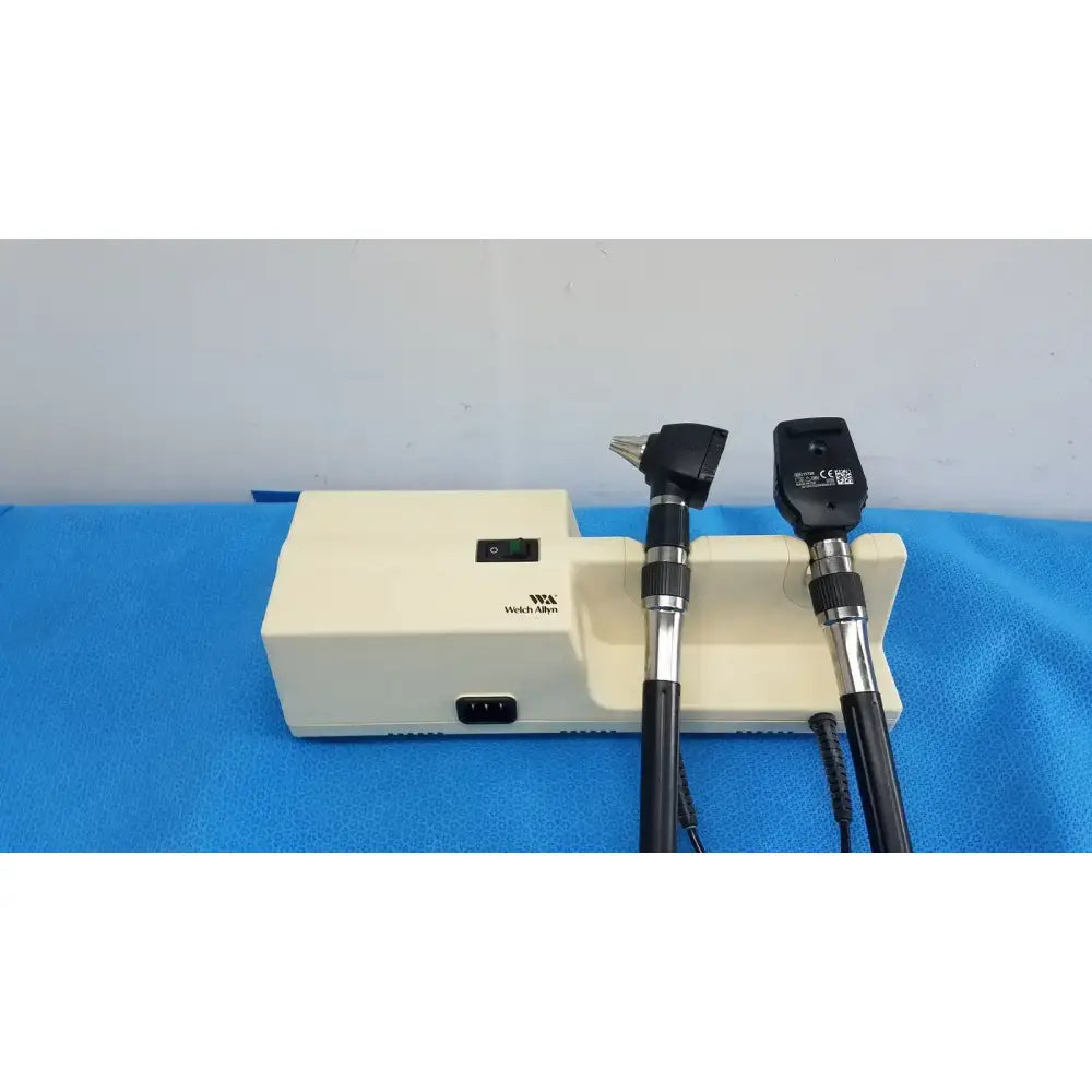 Welch Allyn 767 Series Wall Transformer with 11720 Ophthalmoscope & Otoscope Wall Transformer with Ophthalmoscope & Otoscope, second-hand product photo 1
