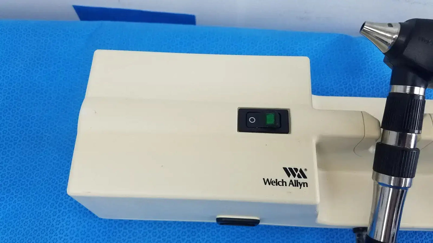 Welch Allyn 767 Series Wall Transformer with 11720 Ophthalmoscope & Otoscope Wall Transformer with Ophthalmoscope & Otoscope, second-hand product photo 3