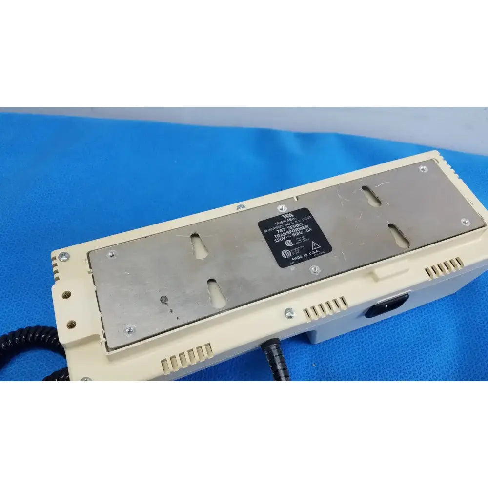 Welch Allyn 767 Series Wall Transformer with 11720 Ophthalmoscope & Otoscope Wall Transformer with Ophthalmoscope & Otoscope, second-hand product photo 20