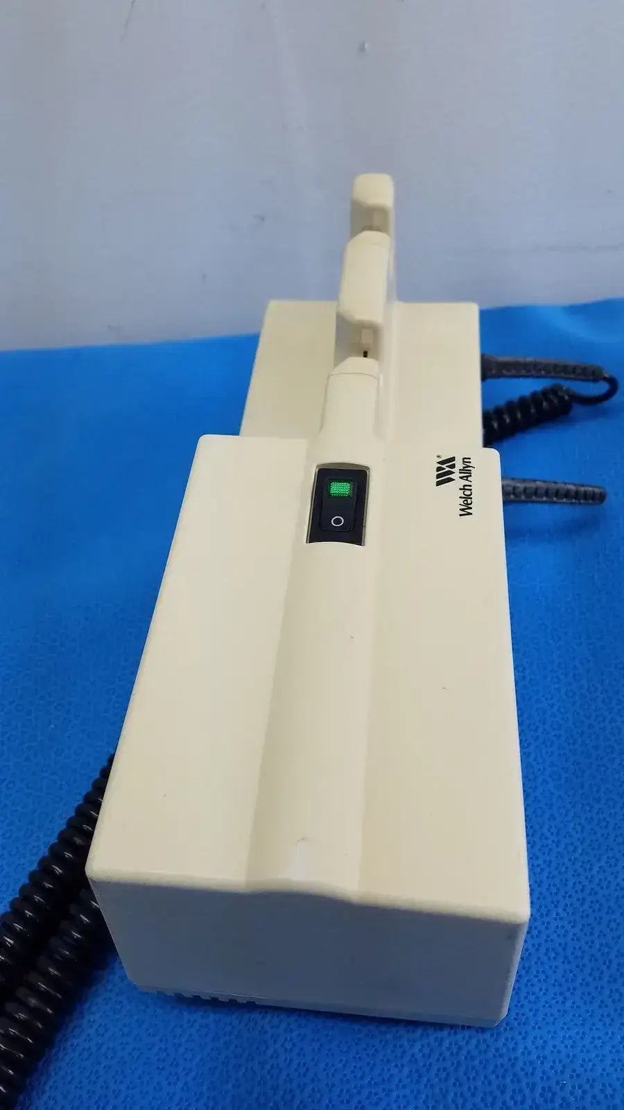 Welch Allyn 767 Series Wall Transformer with 11720 Ophthalmoscope & Otoscope Wall Transformer with Ophthalmoscope & Otoscope, second-hand product photo 19