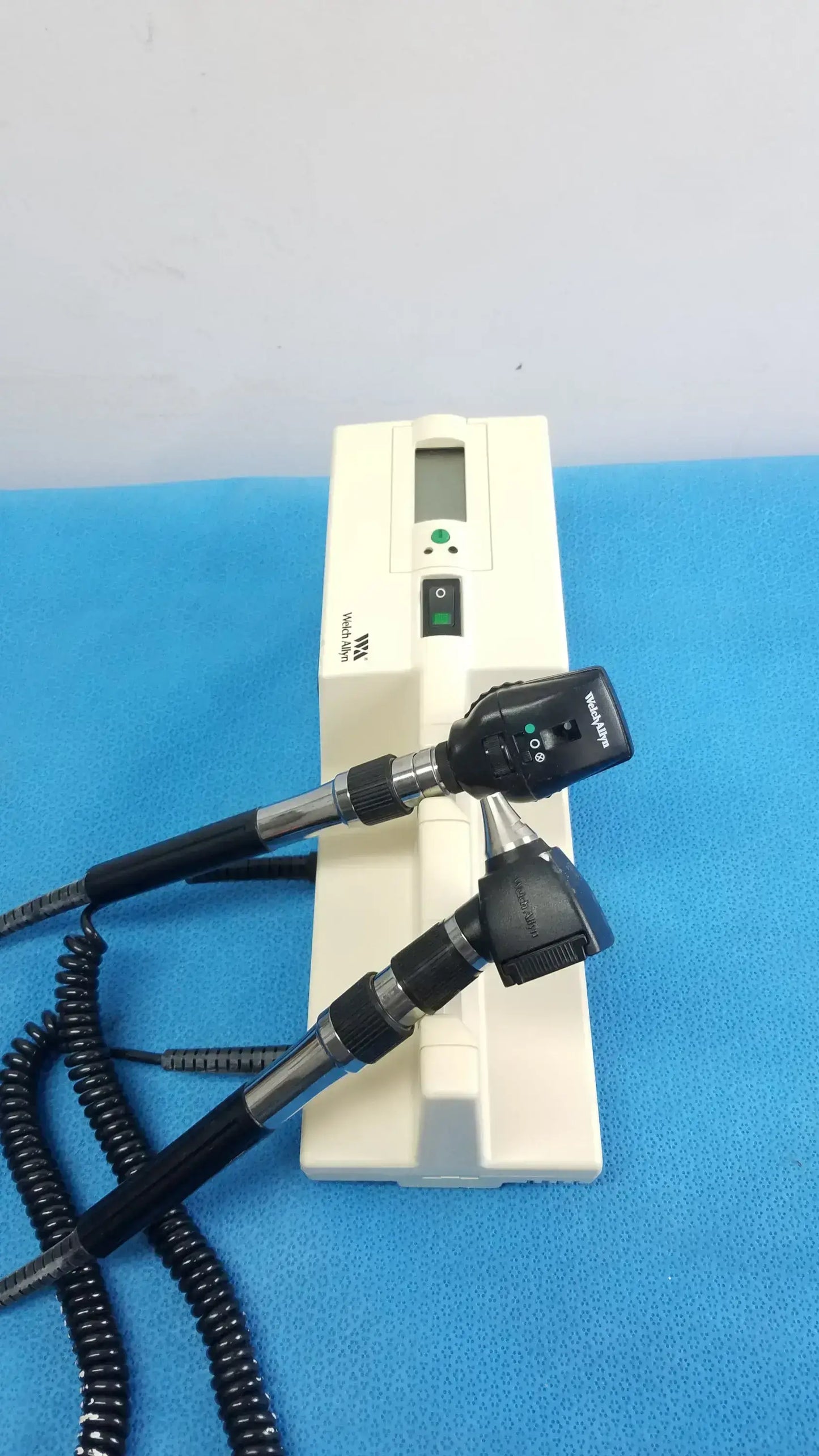 Welch Allyn 767 Series Wall Transformer With Otoscope & Ophthalmoscope Heads Wall Transformer, second-hand product photo 3