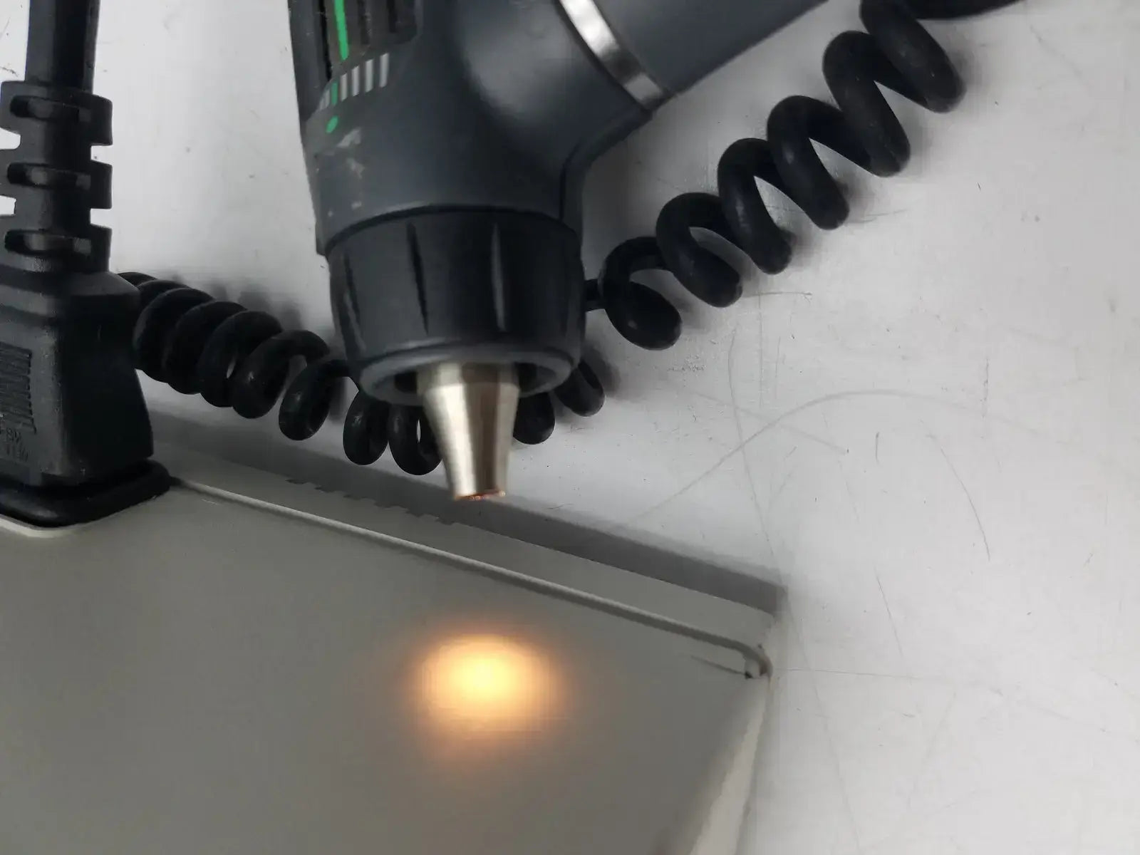 Welch Allyn 767 Series Wall Transformer With Otoscope & Ophthalmoscope Head Diagnostic Wall Transformer Set, second-hand product photo 7