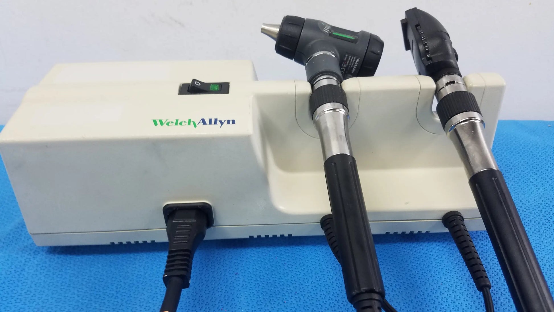 Welch Allyn 767 Series Wall Transformer With Otoscope & Ophthalmoscope Heads Wall Transformer Diagnostic System, as-is (for parts) product photo 2