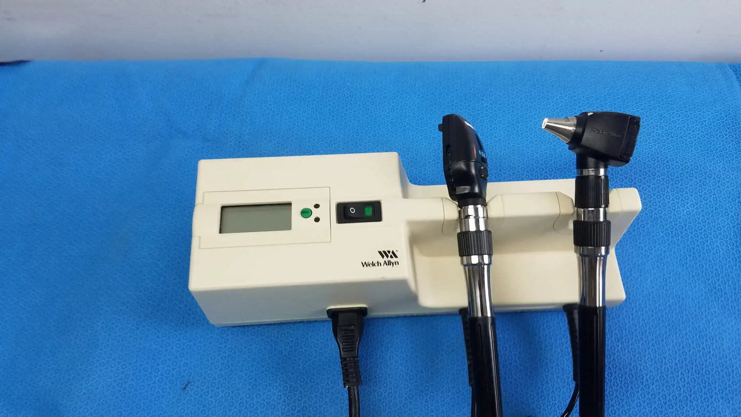 Welch Allyn 767 Series Wall Transformer With Otoscope & Ophthalmoscope Head Diagnostic Wall Transformer Set, second-hand product photo 9