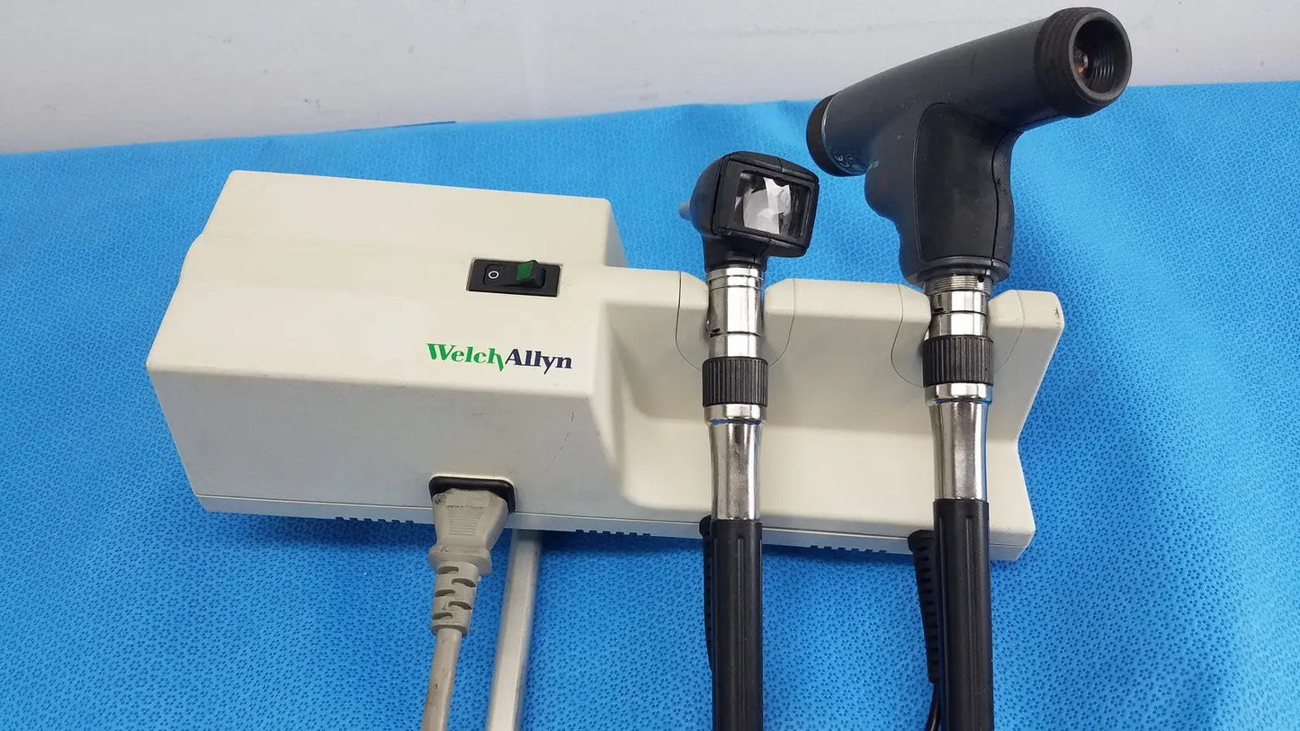 Reuse Medical Welch Allyn 767 Series Wall Transformer with PanOptic Ophthalmoscope & Otoscope Otoscopes & Ophthalmoscopes, second-hand product photo 1