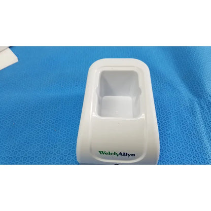 White plastic welch allyn kleenspec cordless led device with rectangular opening for cordless led illumination use