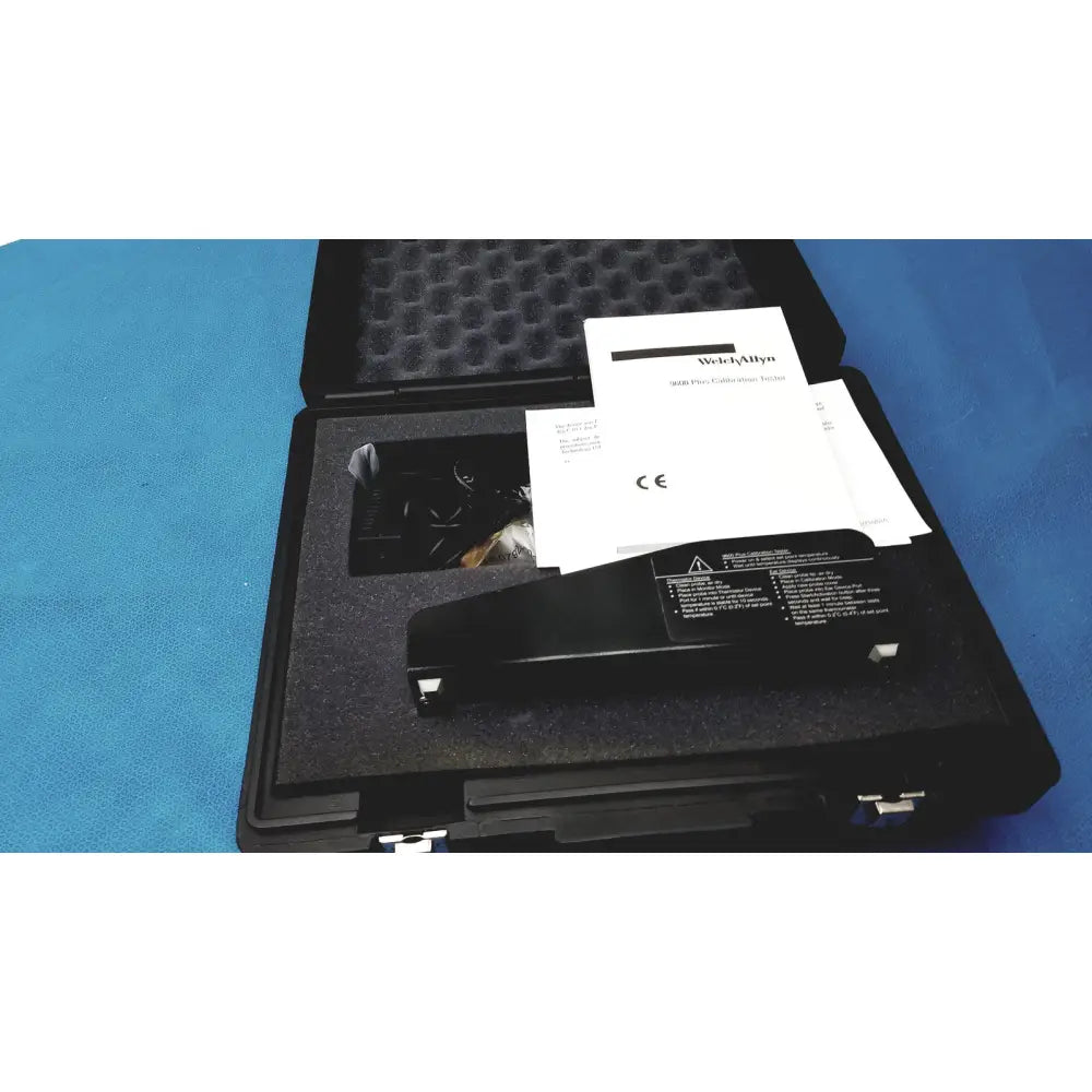 Black plastic welch allyn 9046 plus pulse oximeter with matte finish and integrated display for plus calibration tester use