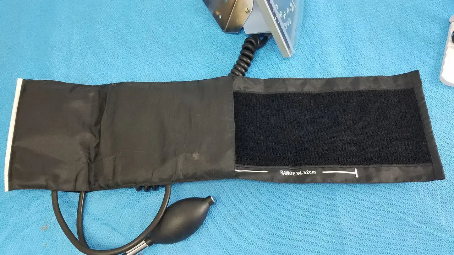 Welch Allyn AccuCare Wall Aneroid Sphygmomanometer BP Cuff Monitor Gauge Wall Aneroid Sphygmomanometer, second-hand product photo 10