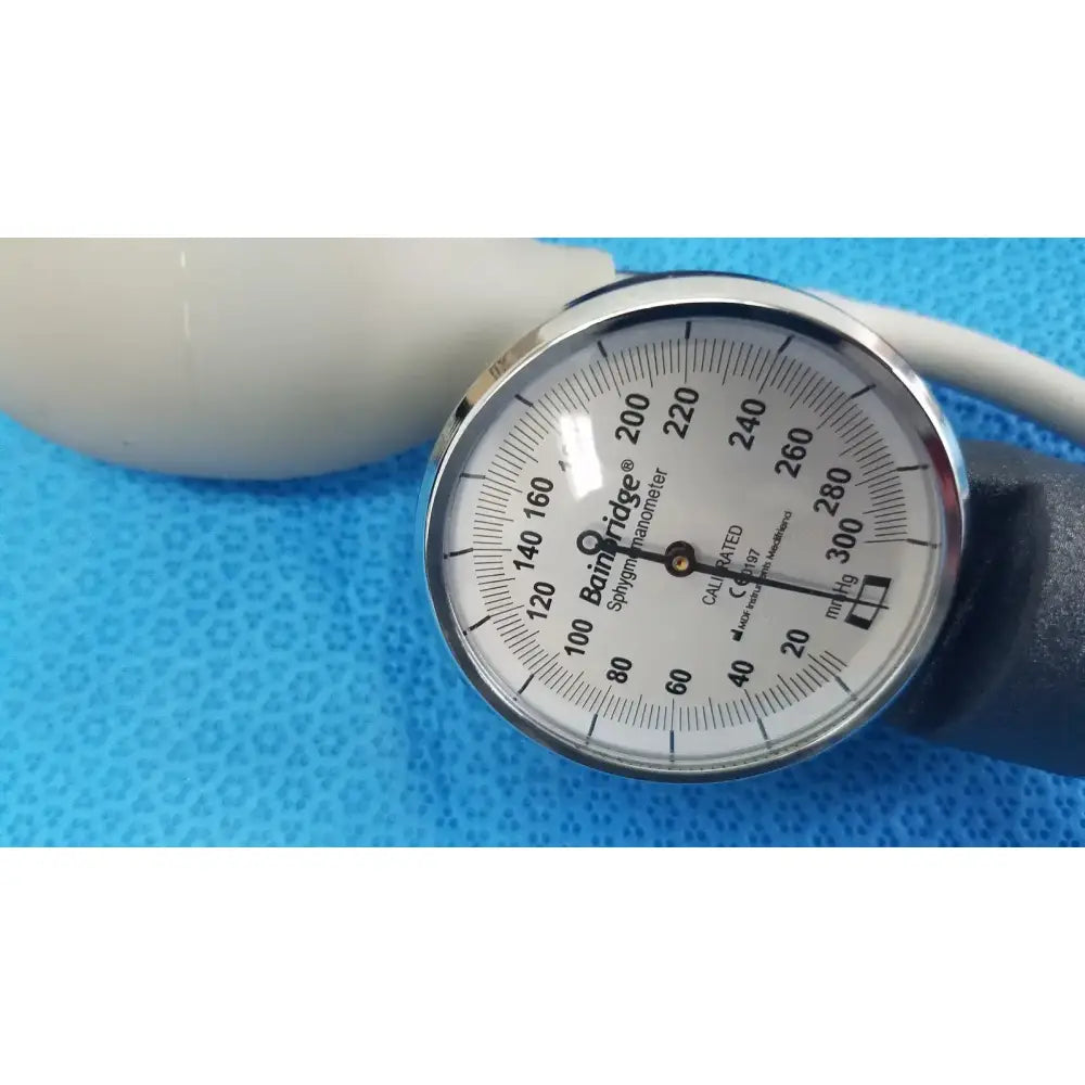 Welch Allyn Adult Blood Pressure Cuff Sphygmomanometer, Littmann Stethoscope Kit Vital Signs Measurement Kit, second-hand product photo 5