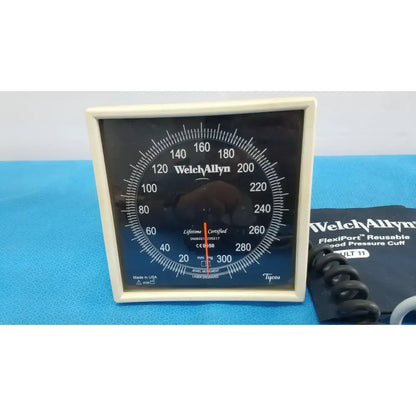 Welch Allyn Blood Pressure Monitor Kit Desk Aneroid Sphygmomanometer Adult Cuff Aneroid Sphygmomanometer, second-hand product photo 3