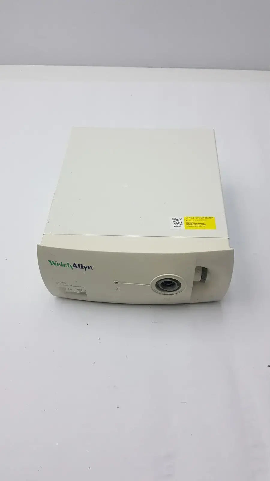 Welch Allyn CL300 Illuminator Light Source 90123, 120 V, 5.0 Amps Light Source, second-hand product photo 8