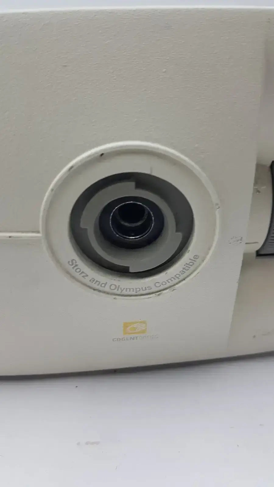 Welch Allyn CL300 Illuminator Light Source 90123, 120 V, 5.0 Amps Light Source, second-hand product photo 6