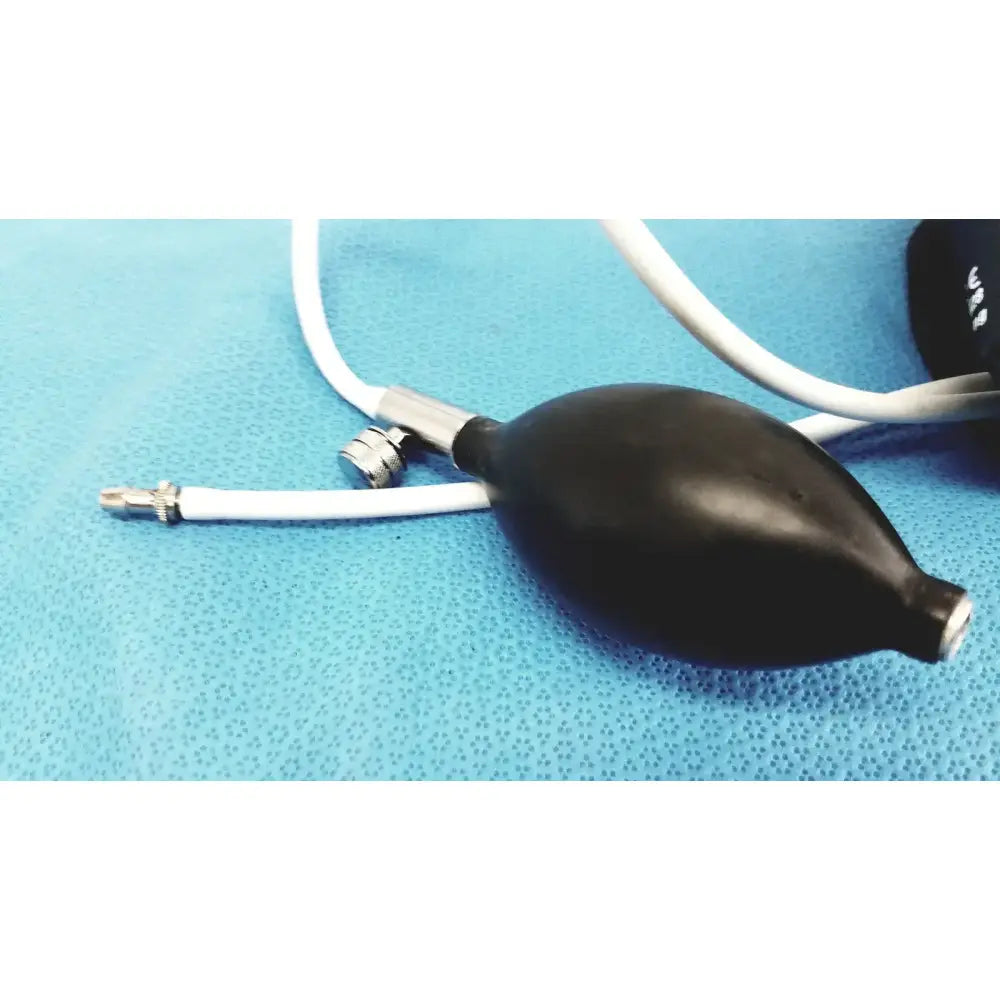 Welch Allyn FlexiPort Adult 11 Blood Pressure Cuff - 25cm 35cm w/ Inflation Bulb Blood Pressure Cuff, second-hand product photo 3