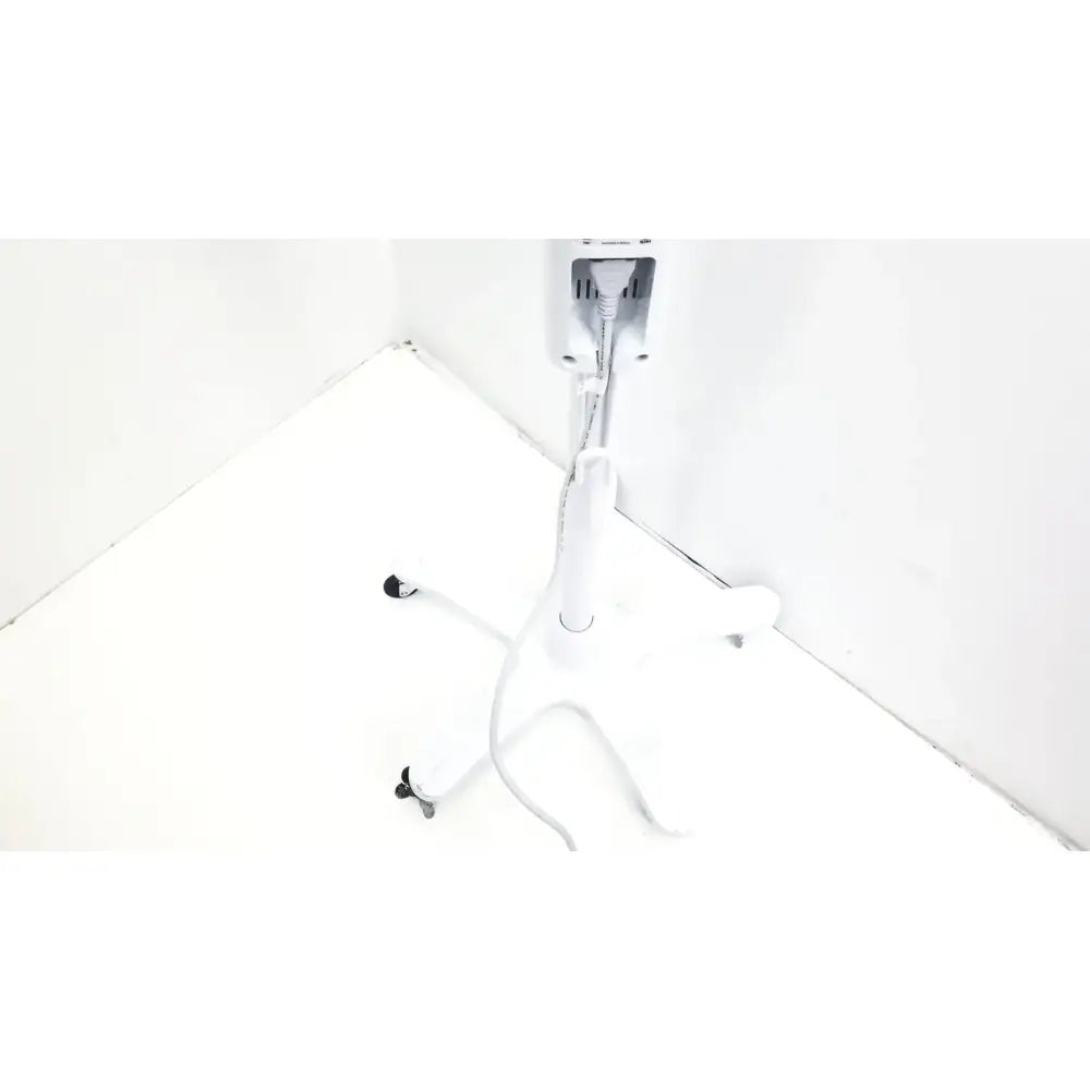 Welch Allyn Green Series GS 300 General Exam Light With Stand General Exam Light, second-hand product photo 3