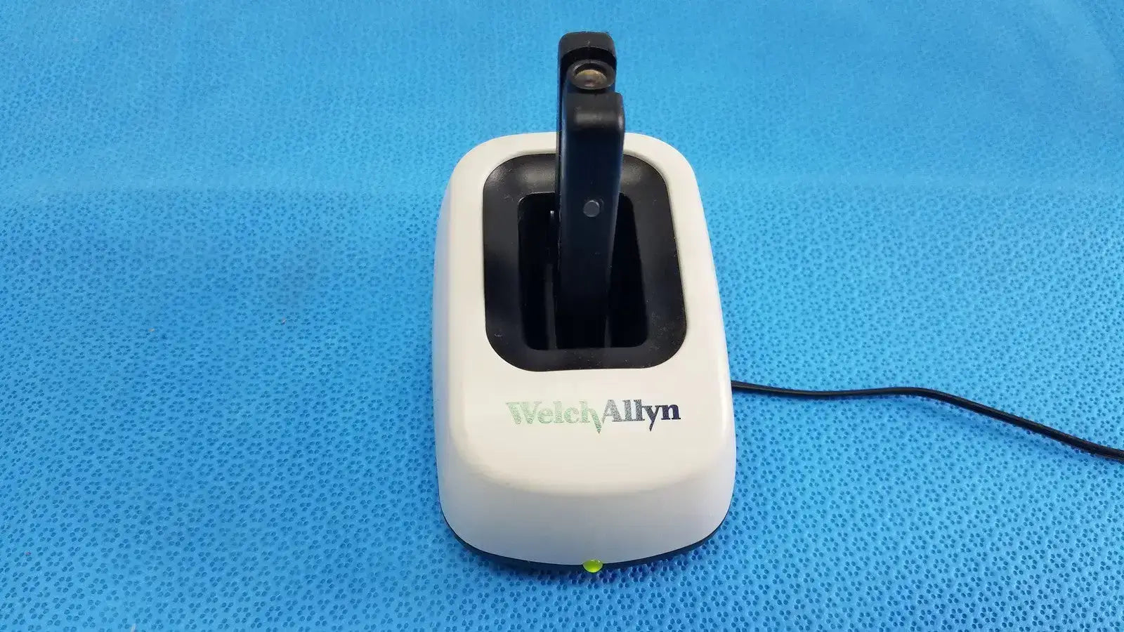 Welch Allyn Illuminator Charging Station Illuminator Charging Station, second-hand product photo 1
