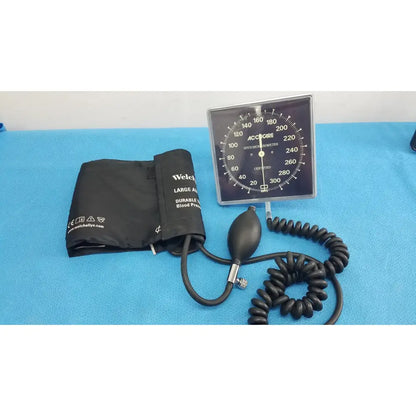 Reuse Medical Welch Allyn Large Adult Blood Presure Cuff, AccuCare Wall Mount Sphygmomanometer Blood Pressure Cuffs & Hoses, second-hand product photo 1