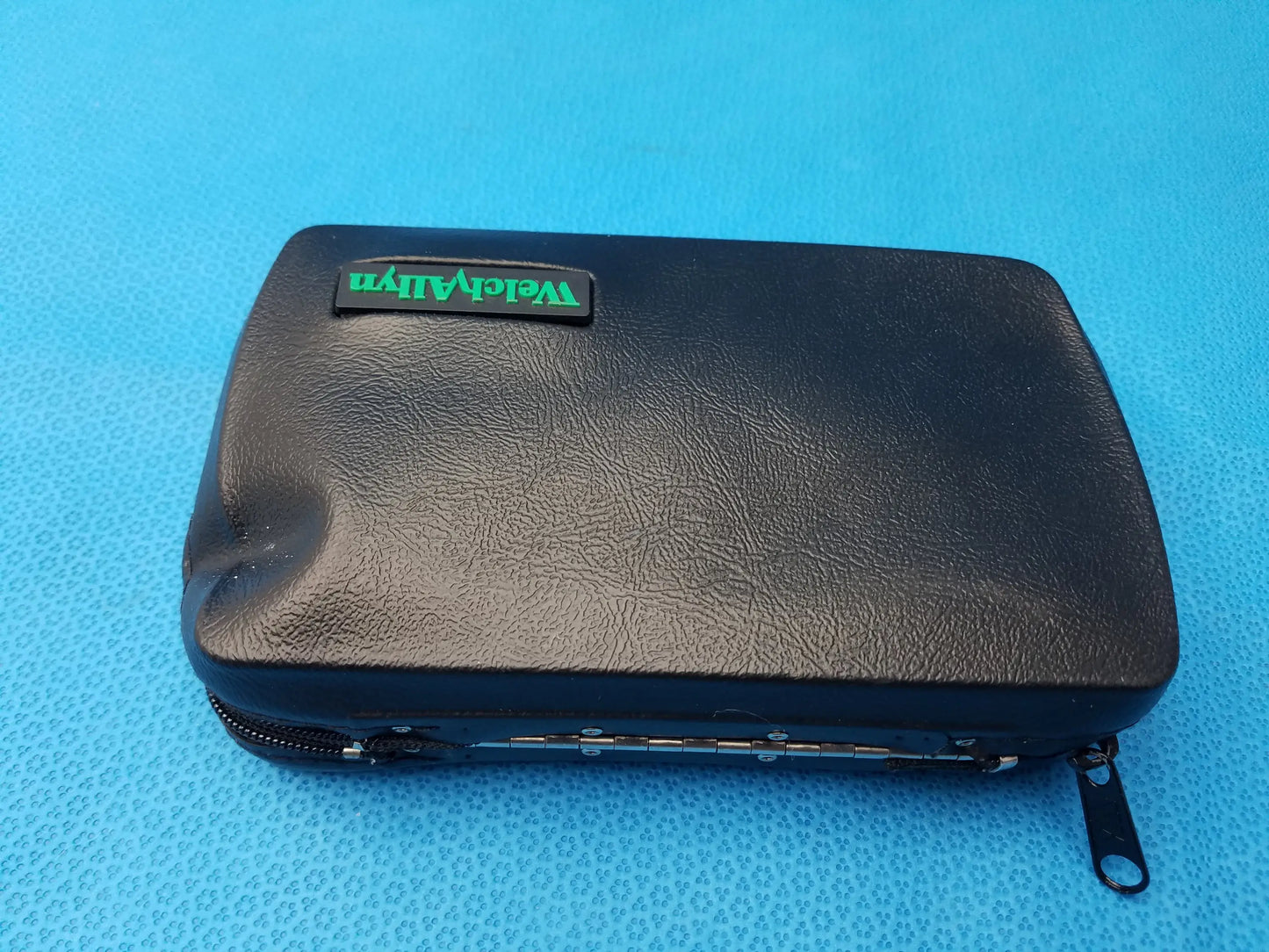 Black textured case with green weldallyn logo for welch allyn led macroview diagnostic set with led illumination