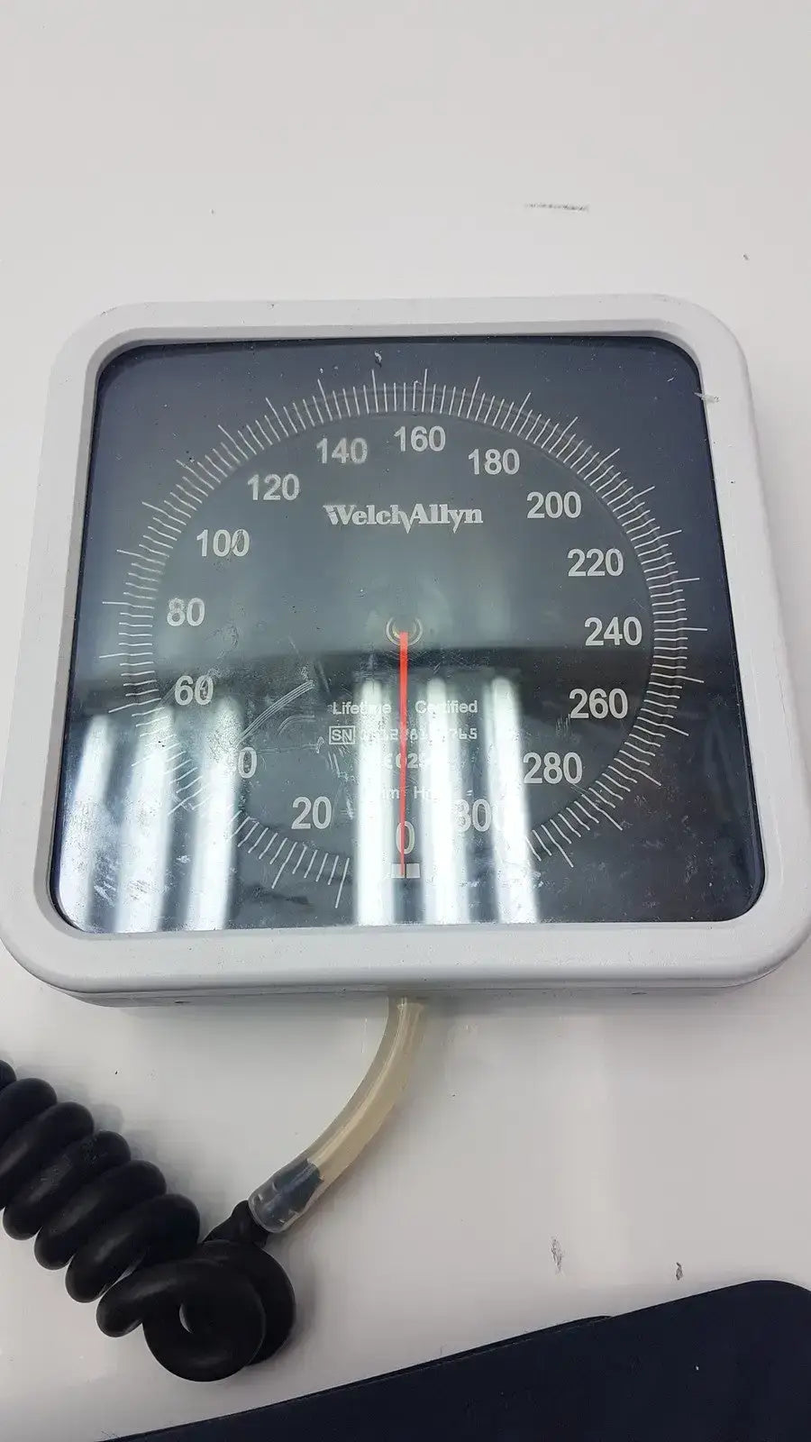 Welch Allyn Lifetime Certified Blood Pressure Gauge with Cuff 25-34cm Blood Pressure Gauge, second-hand product photo 4