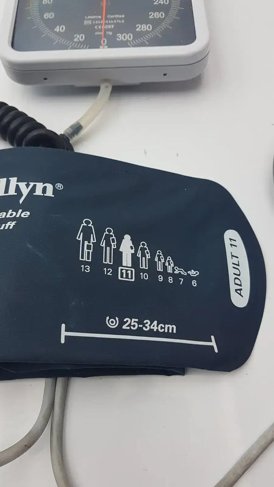 Welch Allyn Lifetime Certified Blood Pressure Gauge with Cuff 25-34cm Blood Pressure Gauge, second-hand product photo 2