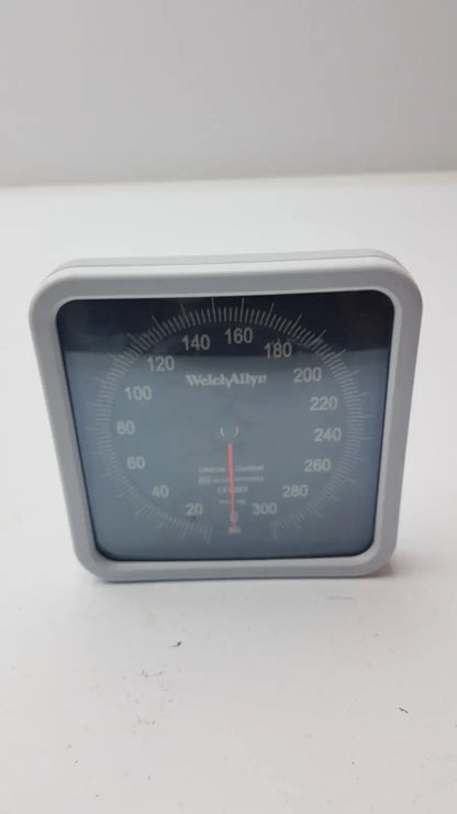 Welch Allyn Lifetime Certified Blood Pressure Monitor/Gauge Blood Pressure Monitor, second-hand product photo 2