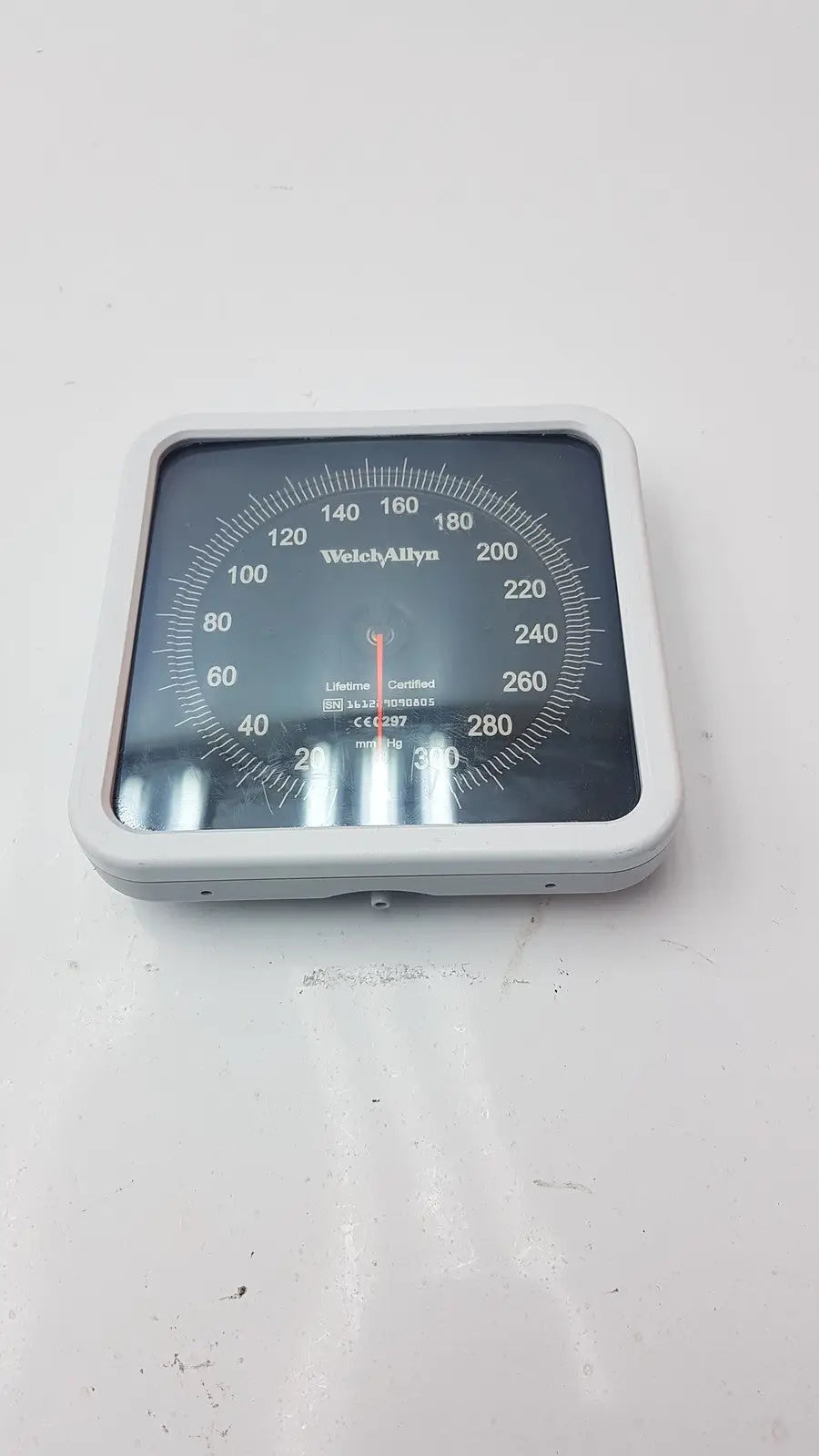 Welch Allyn Lifetime Certified Blood Pressure Monitor/Gauge Blood Pressure Monitor, second-hand product photo 1