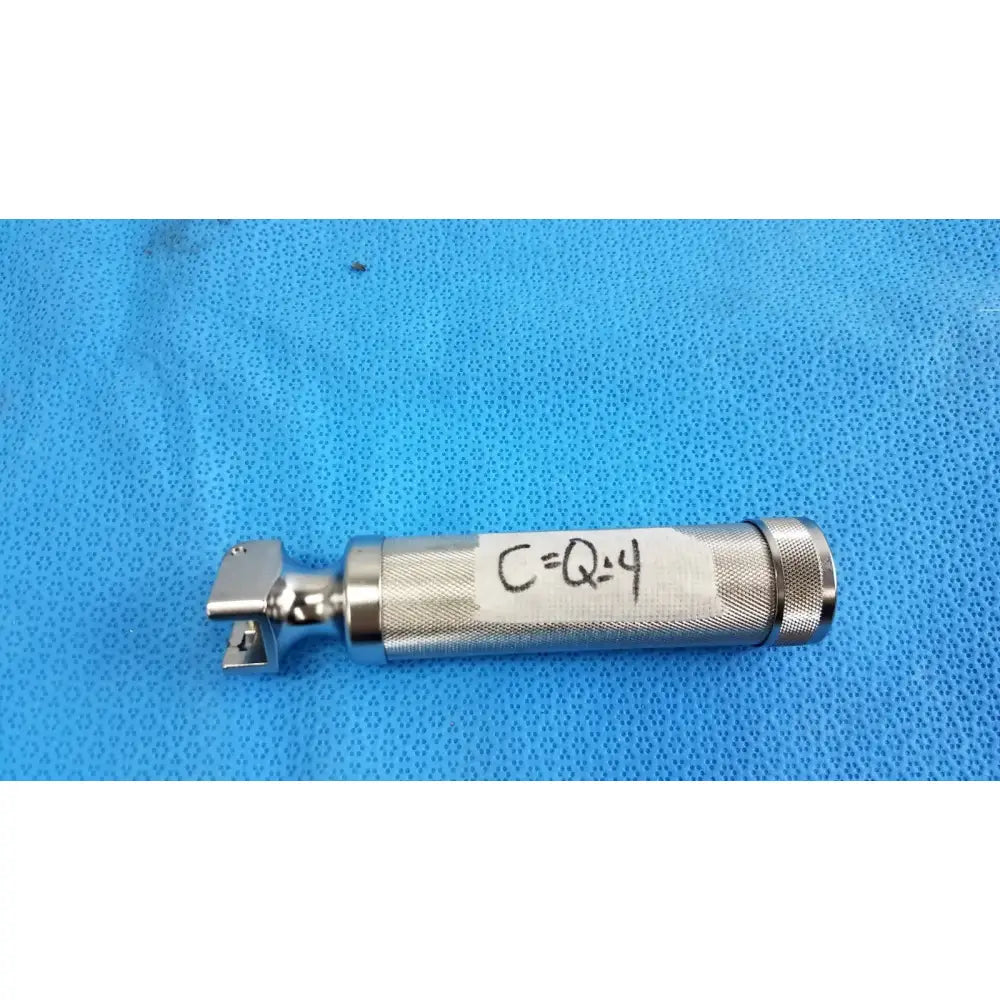 Reuse Medical Welch Allyn Medium Fiber Optic Laryngoscope Handle Laryngoscopes, second-hand product photo 1