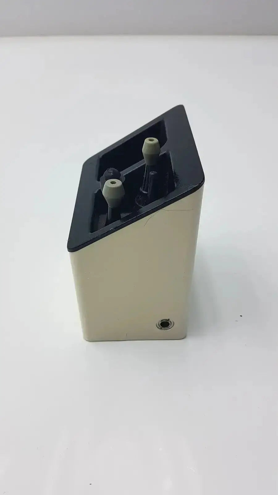 Welch Allyn Model 71123 AudioScope Charging Stand Charging Stand, second-hand product photo 3