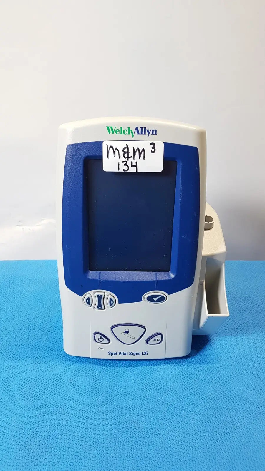 Reuse Medical Welch Allyn Patient Monitor – Vital Signs Monitoring Unit Patient Monitors, second-hand product photo 1