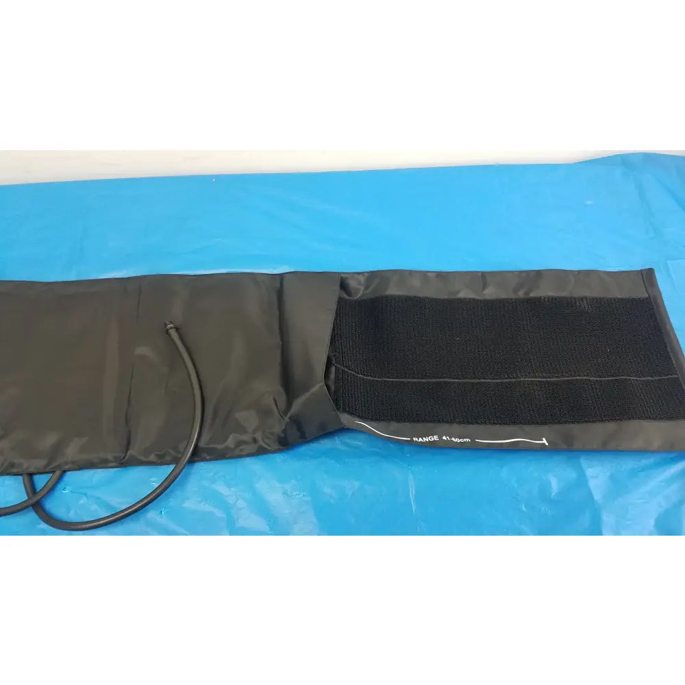 Welch Allyn Thigh Two Piece Blood Pressure Cuff 41-60cm Thigh Two‑Piece Blood Pressure Cuff, second-hand product photo 6