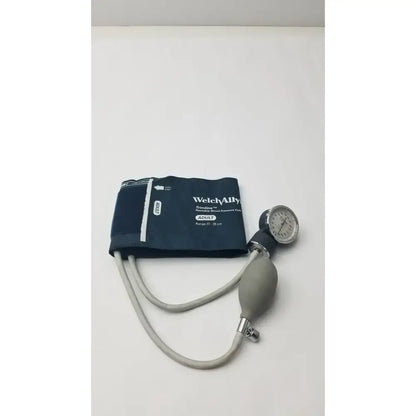 Welch Allyn Trimline Reusable Blood Pressure Cuff Adult Range 27-35 cm Blood Pressure Cuff, second-hand product photo 1