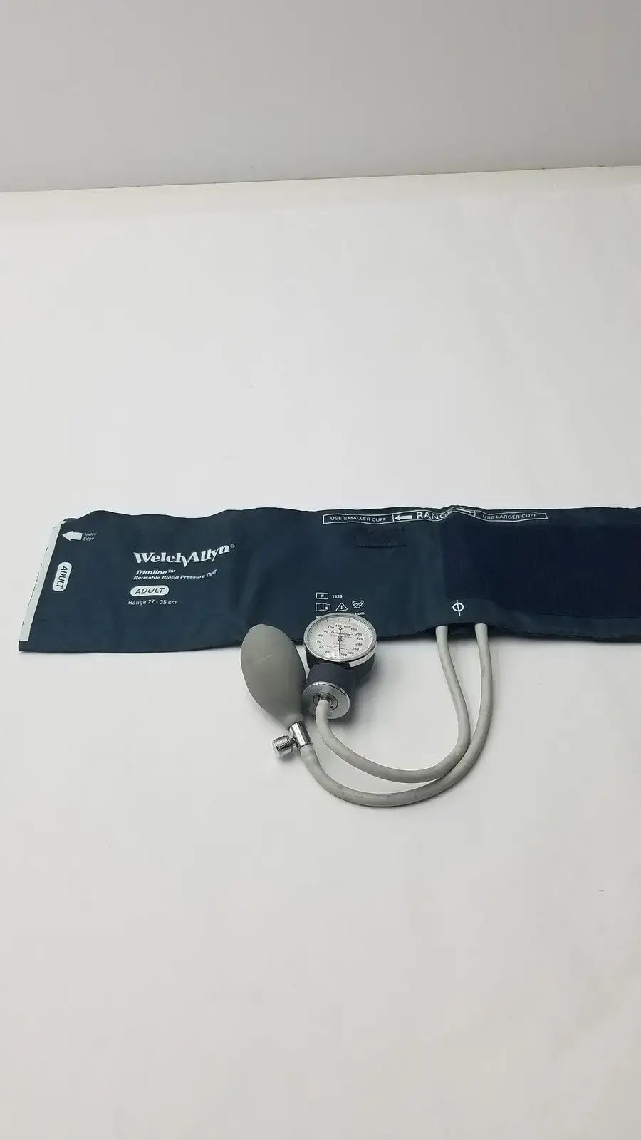 Welch Allyn Trimline Reusable Blood Pressure Cuff Adult Range 27-35 cm Blood Pressure Cuff, second-hand product photo 8