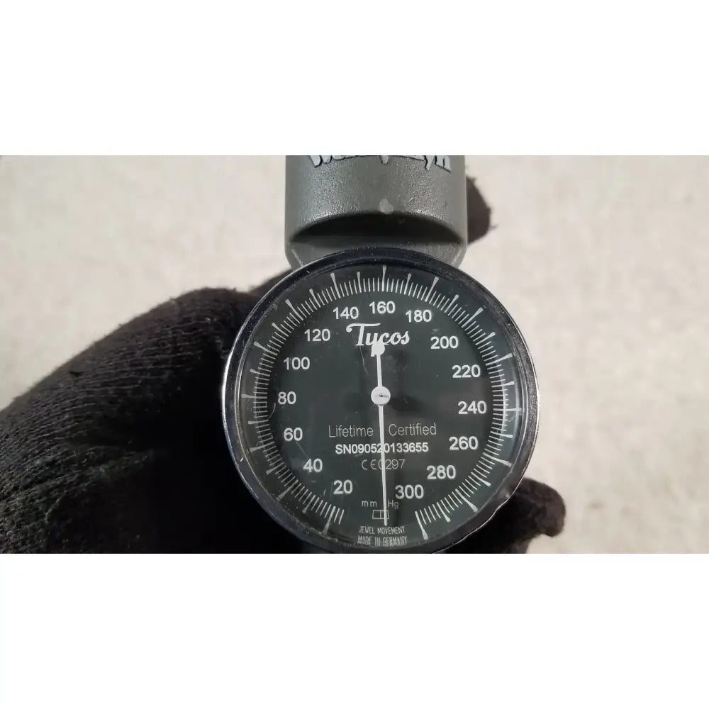 Welch Allyn Tycos Classic Hand Aneroid Gauge Only by Welch Allyn Sphygmomanometer Part, second-hand product photo 6