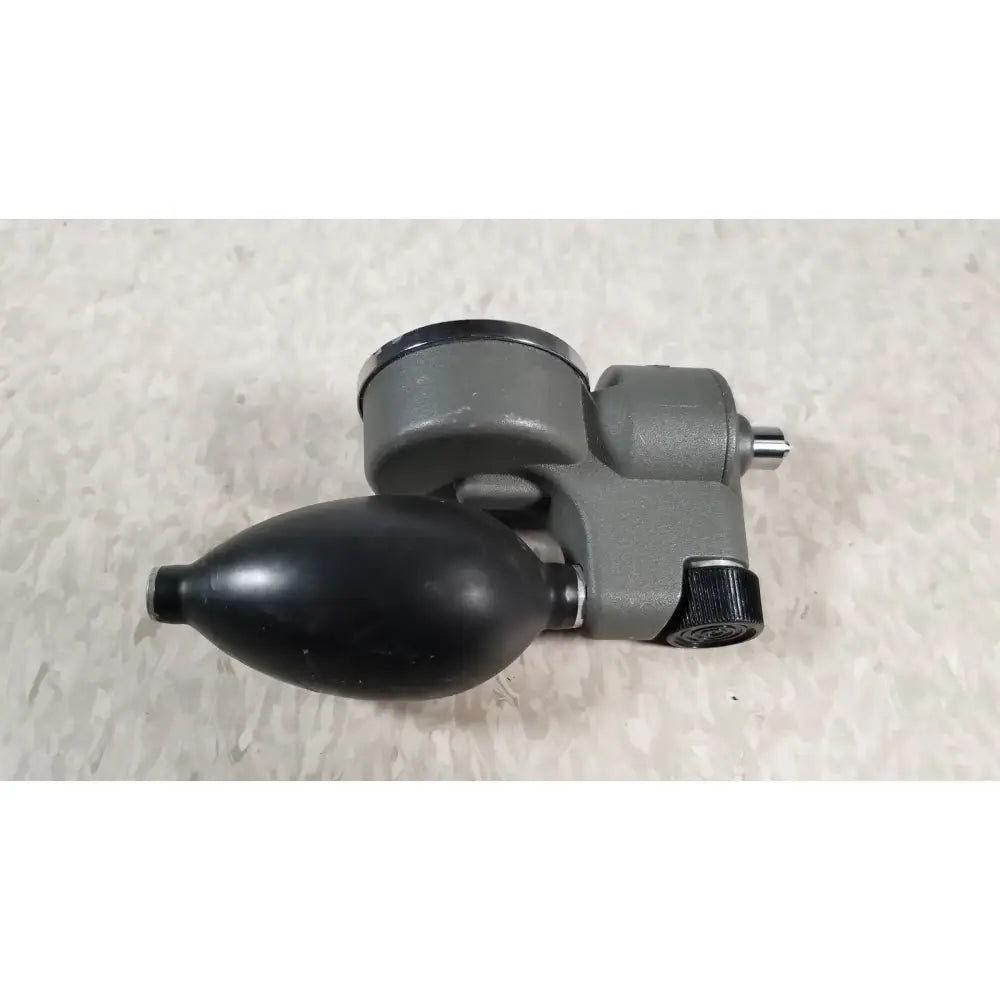 Welch Allyn Tycos Classic Hand Aneroid Gauge Only by Welch Allyn Sphygmomanometer Part, second-hand product photo 3