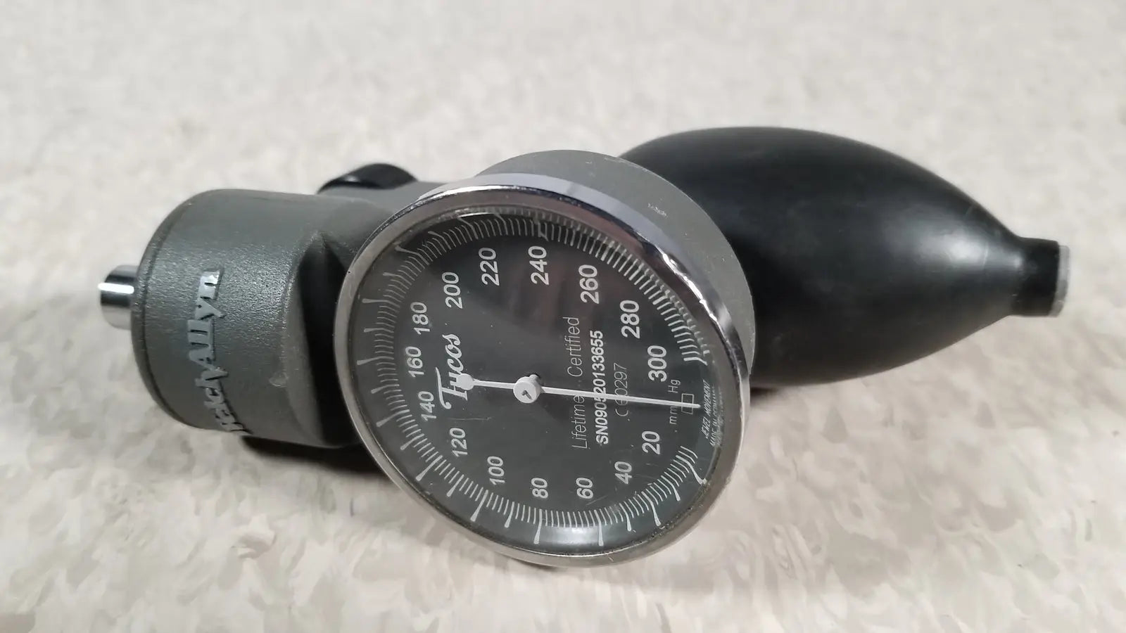 Welch Allyn Tycos Classic Hand Aneroid Gauge Only by Welch Allyn Sphygmomanometer Part, second-hand product photo 1