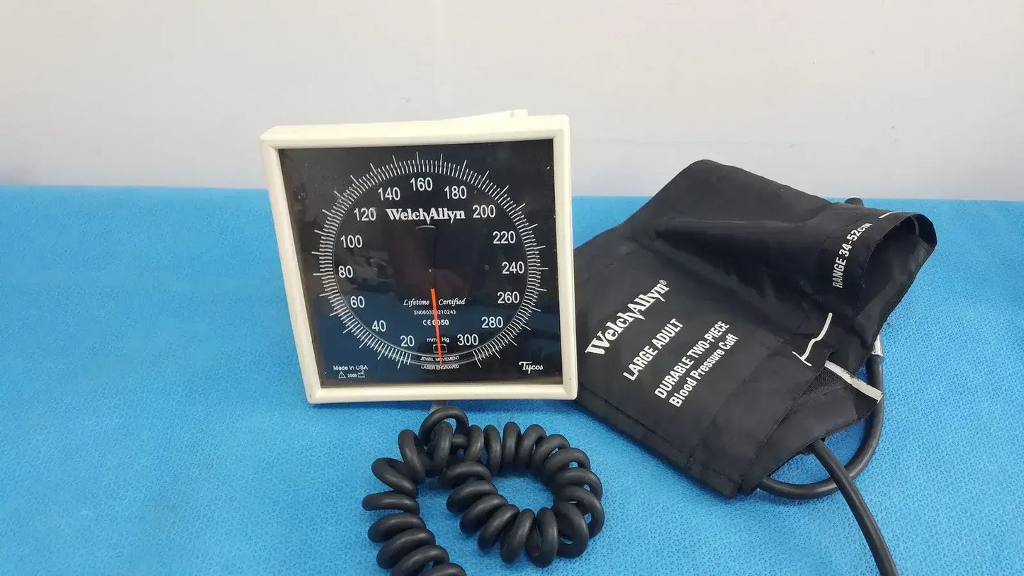 Welch Allyn Tycos Large Adult Sphygmomanometer Blood Pressure Monitor Cuff 34-52 Blood Pressure Cuff, second-hand product photo 1