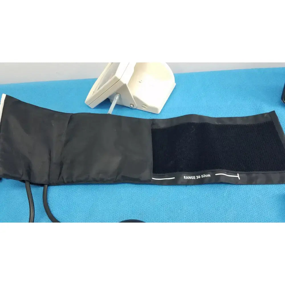 Welch Allyn Tycos Large Adult Sphygmomanometer Blood Pressure Monitor Cuff 34-52 Blood Pressure Cuff, second-hand product photo 13