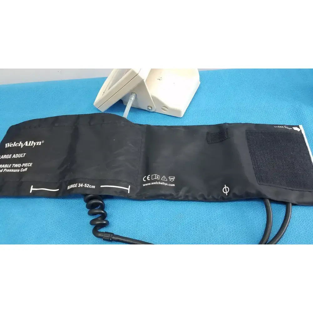 Welch Allyn Tycos Large Adult Sphygmomanometer Blood Pressure Monitor Cuff 34-52 Blood Pressure Cuff, second-hand product photo 2